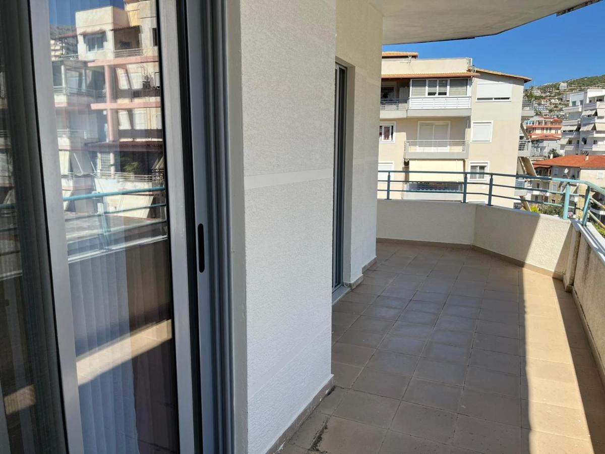 Saranda City Center & Beach Apartament 2 Bed Room Kültér fotó