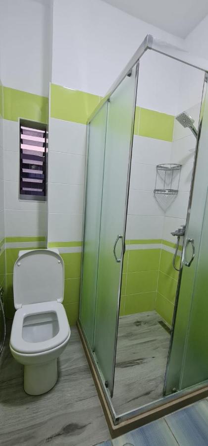 Saranda City Center & Beach Apartament 2 Bed Room Kültér fotó